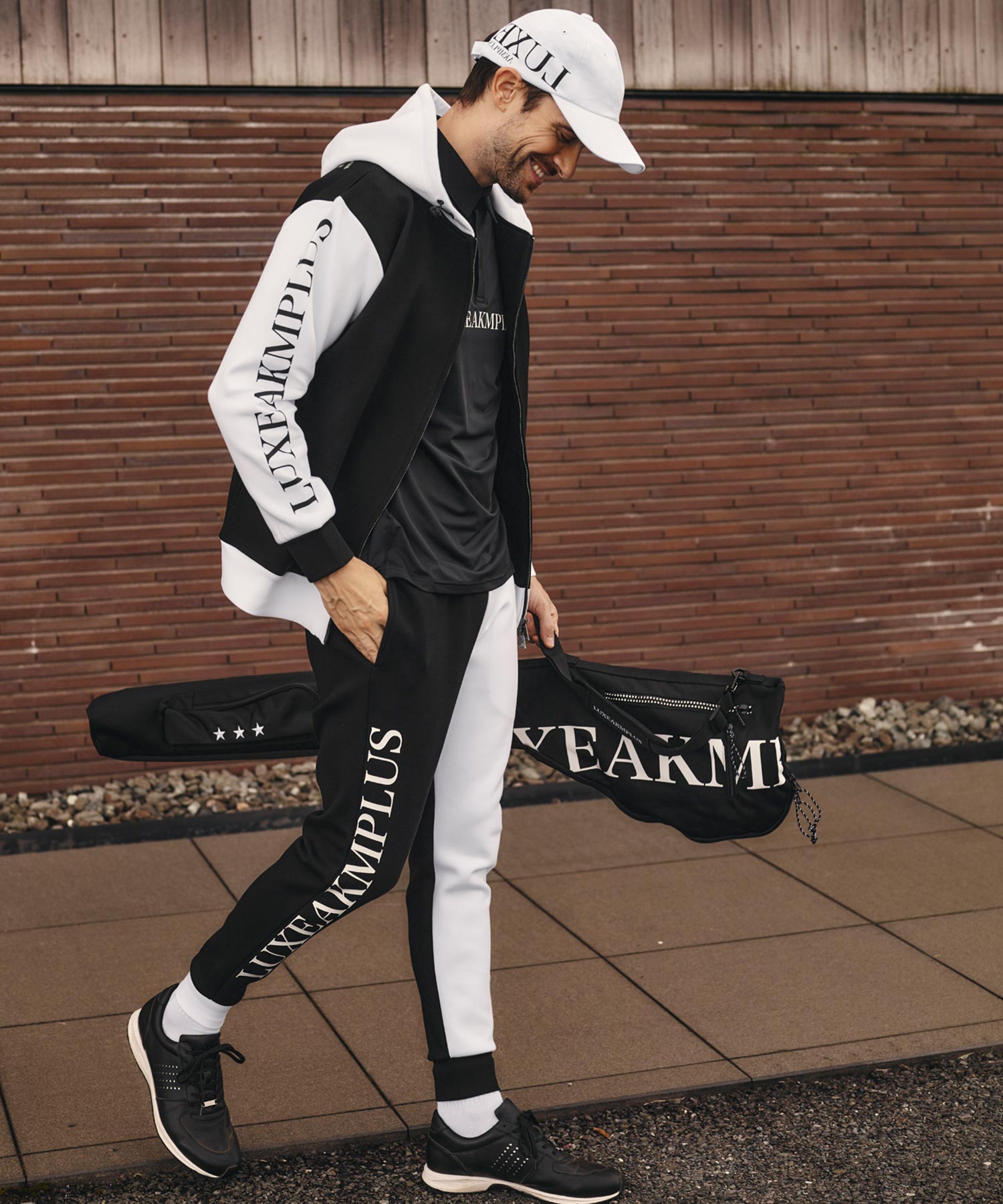 2022 A/W COLLECTION