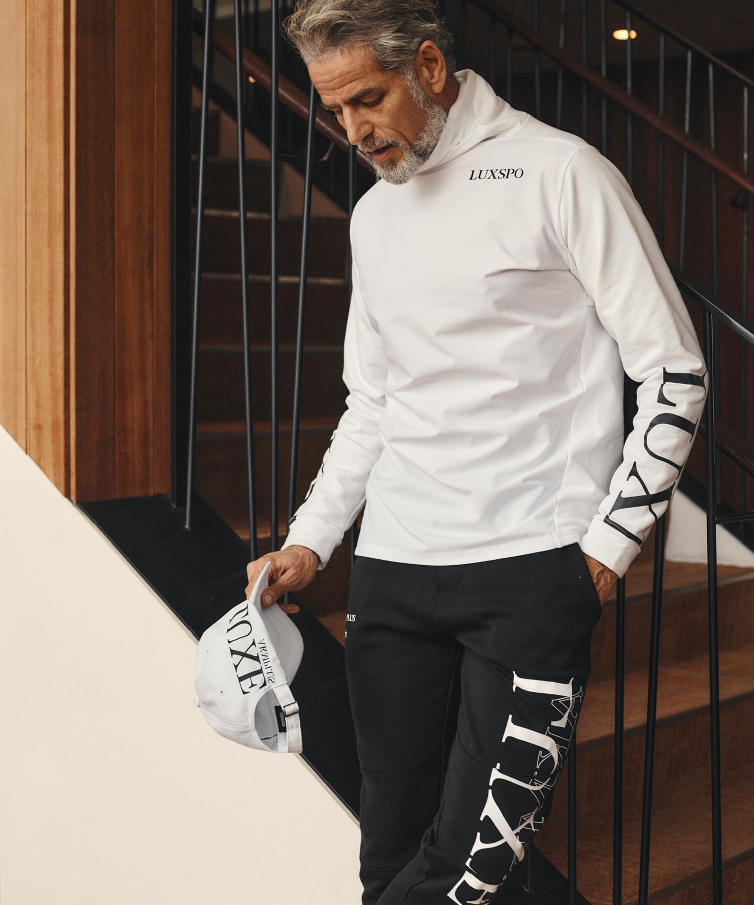 2022 A/W COLLECTION