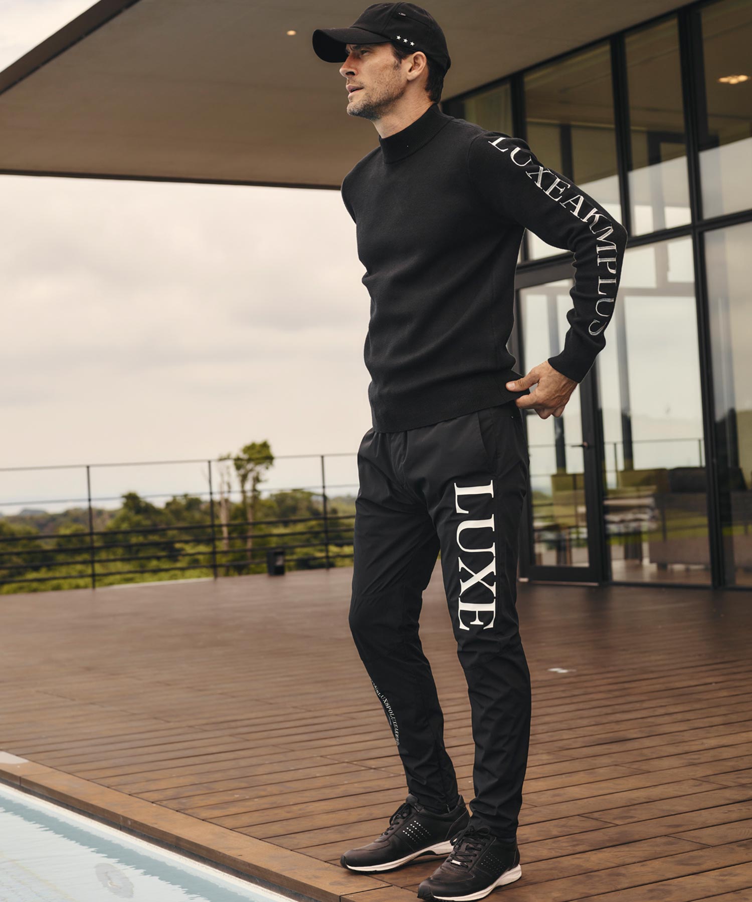 2022 A/W COLLECTION