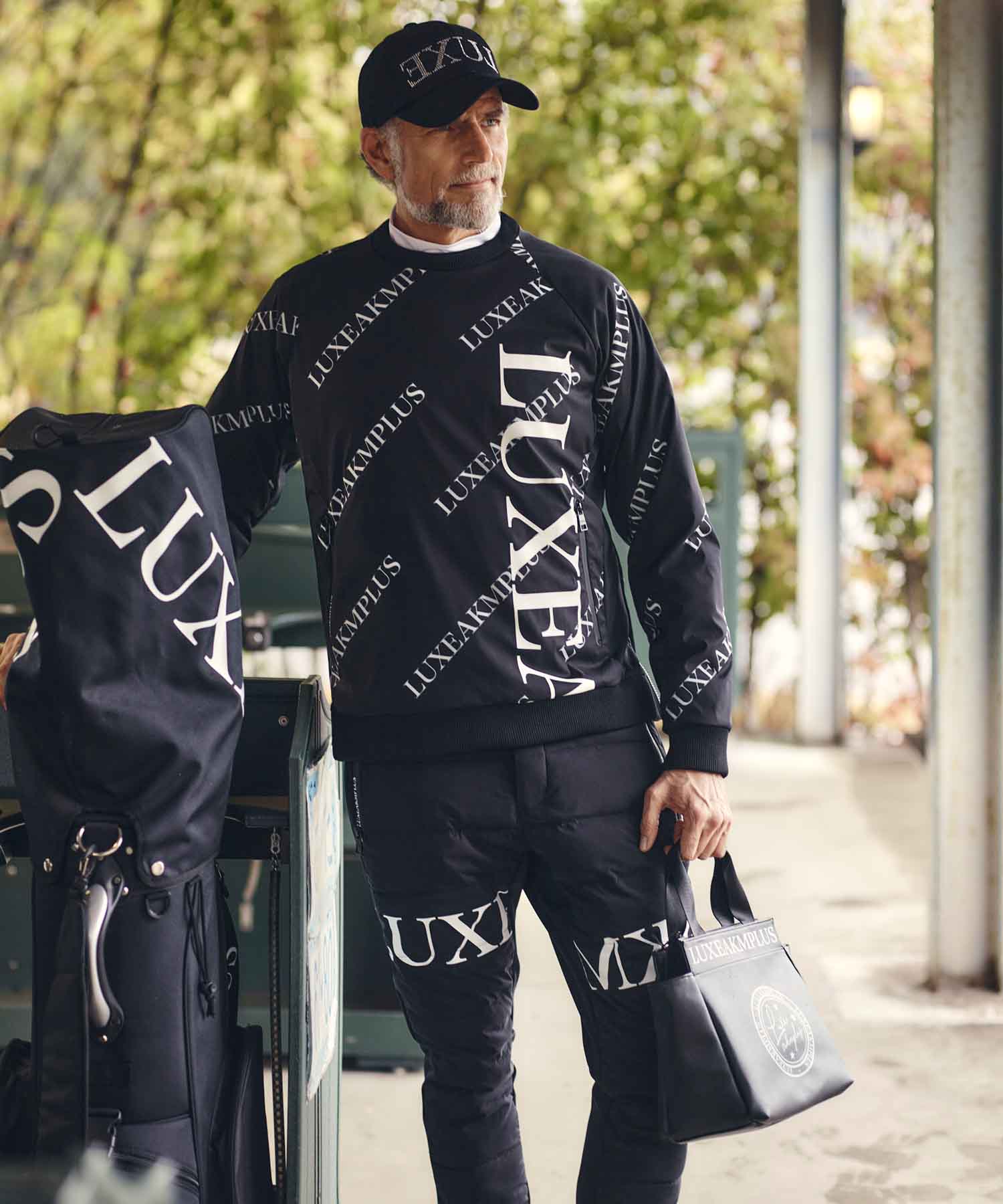2023 A/W COLLECTION