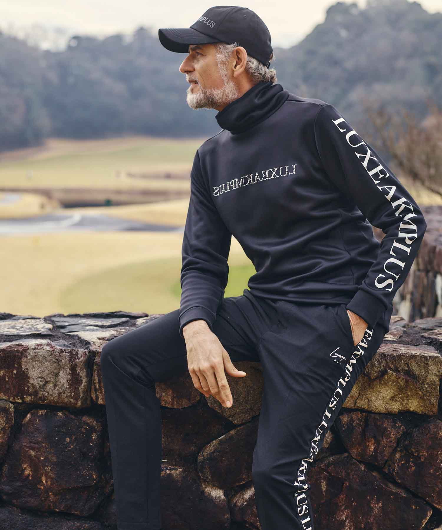 2023 A/W COLLECTION